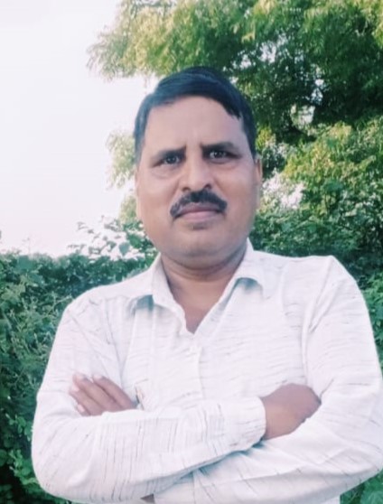 सीतापुर जनपद की राजनीति लंबे समय से किसानों, मजदूरों, दलितों और पिछड़ों के संघर्ष से गहराई 