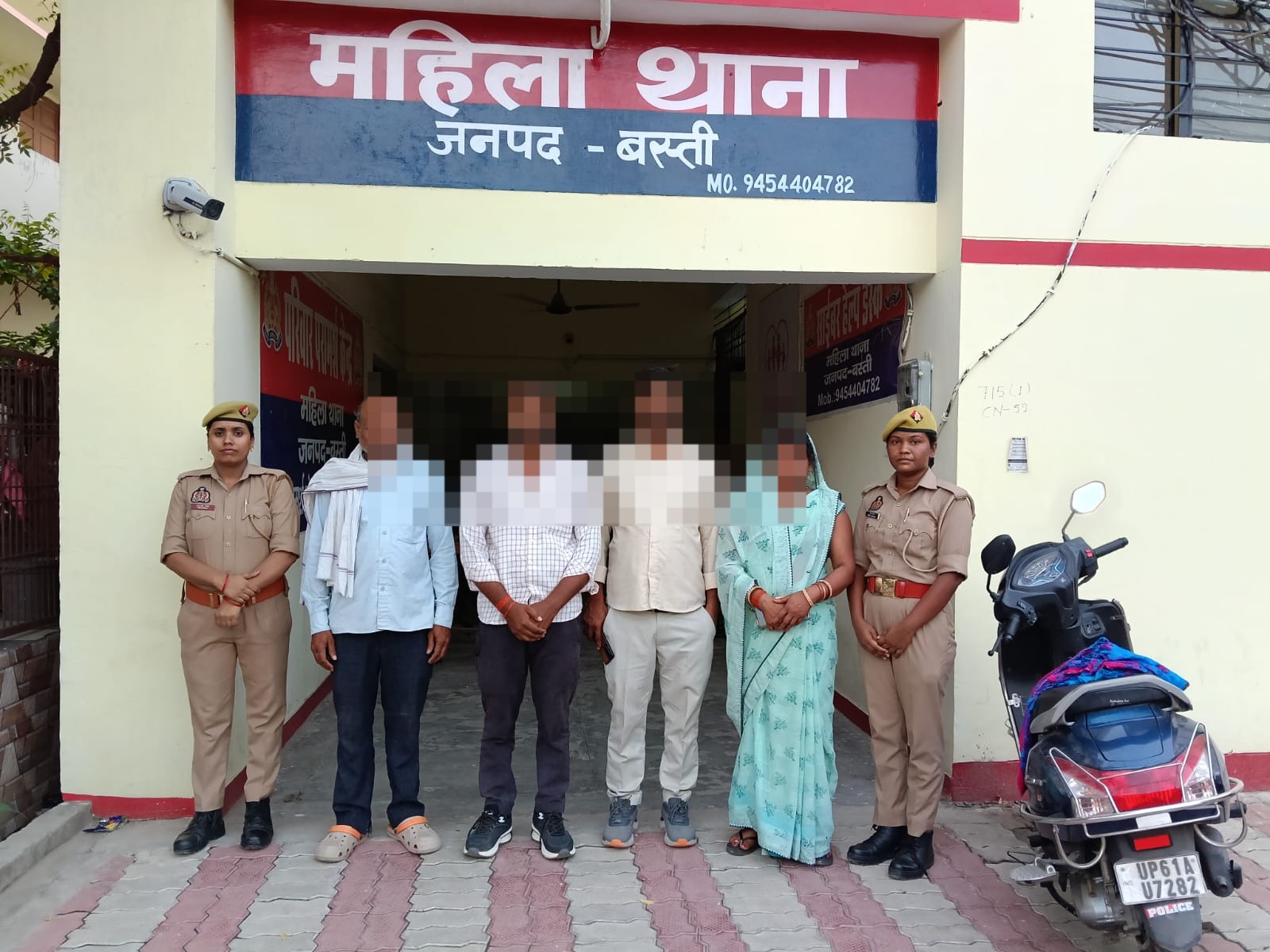 महिला थाना परिवार परामर्श केंद्र द्वारा “टूटते परिवारों को जोड़ने की एक पहल” के तहत 02 जोड़े को मिलाया गया।