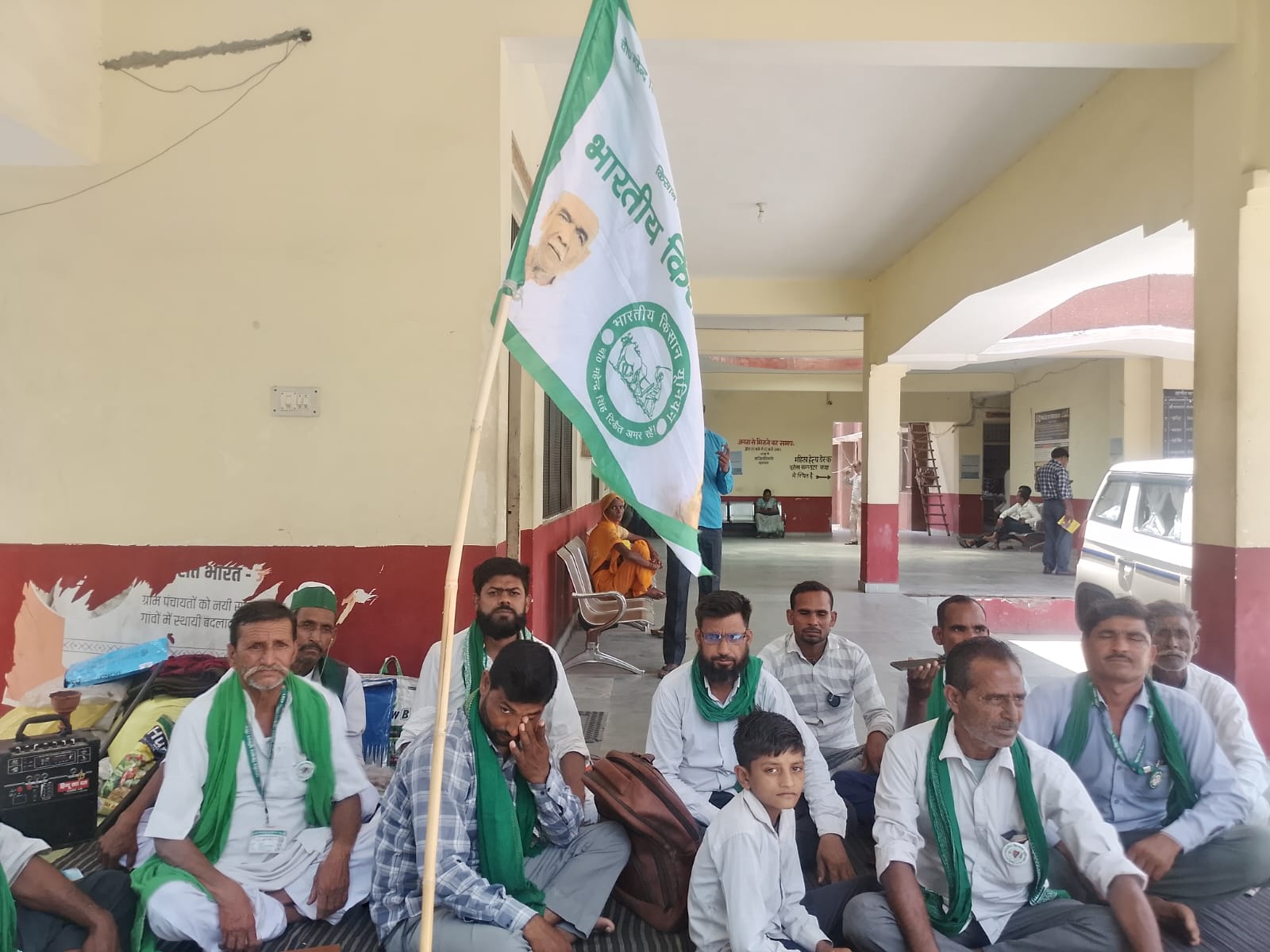 सहसवान तहसील में 10 वें दिन भी भाकियू का धरना जारी वीडियो को हटाकर लेंगे दम