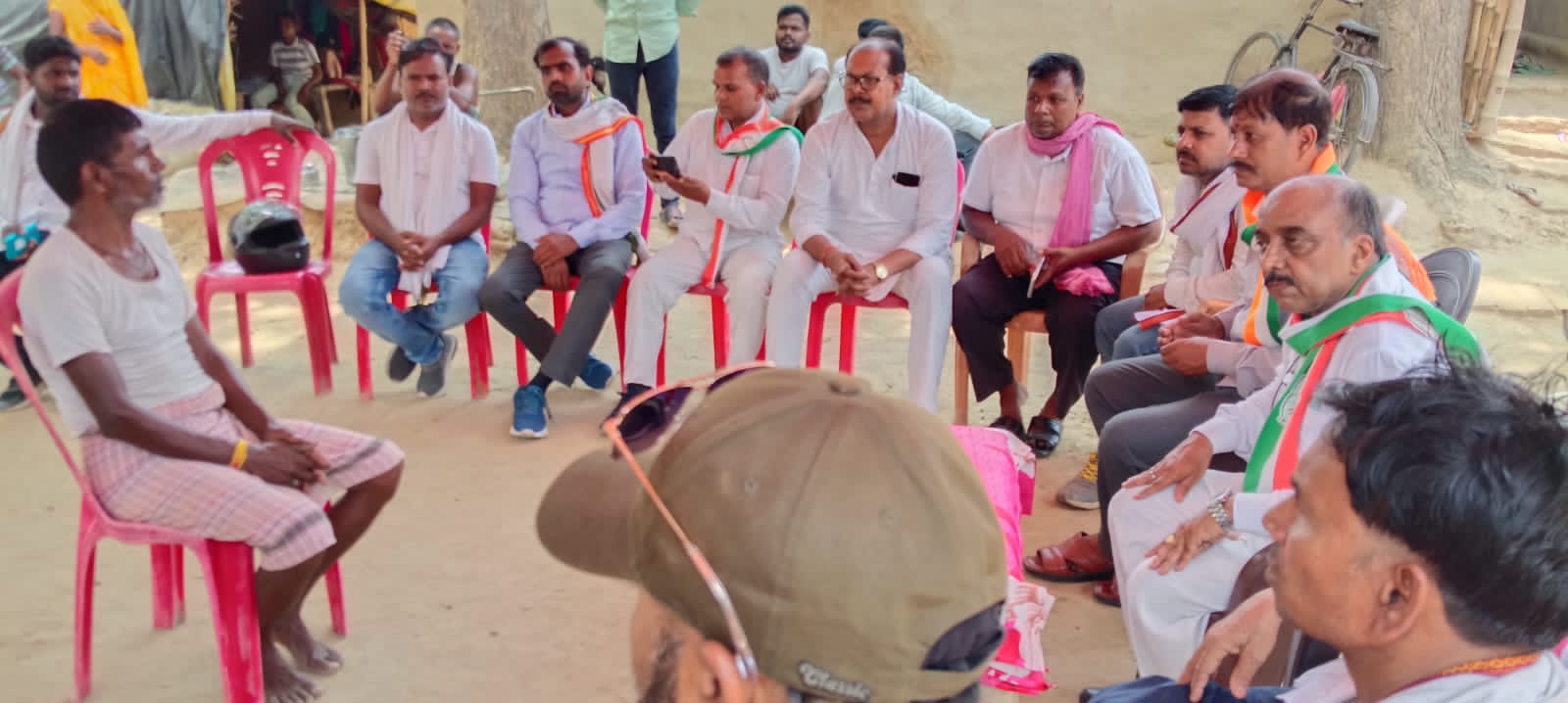 जौनपुर   आज विधानसभा जफराबाद के अंतर्गत ग्राम पनिहारियां नहोरा में विगत दिनों नदी में डूबने की दर्दनाक घटना में दो मासूम बच्चियों 
