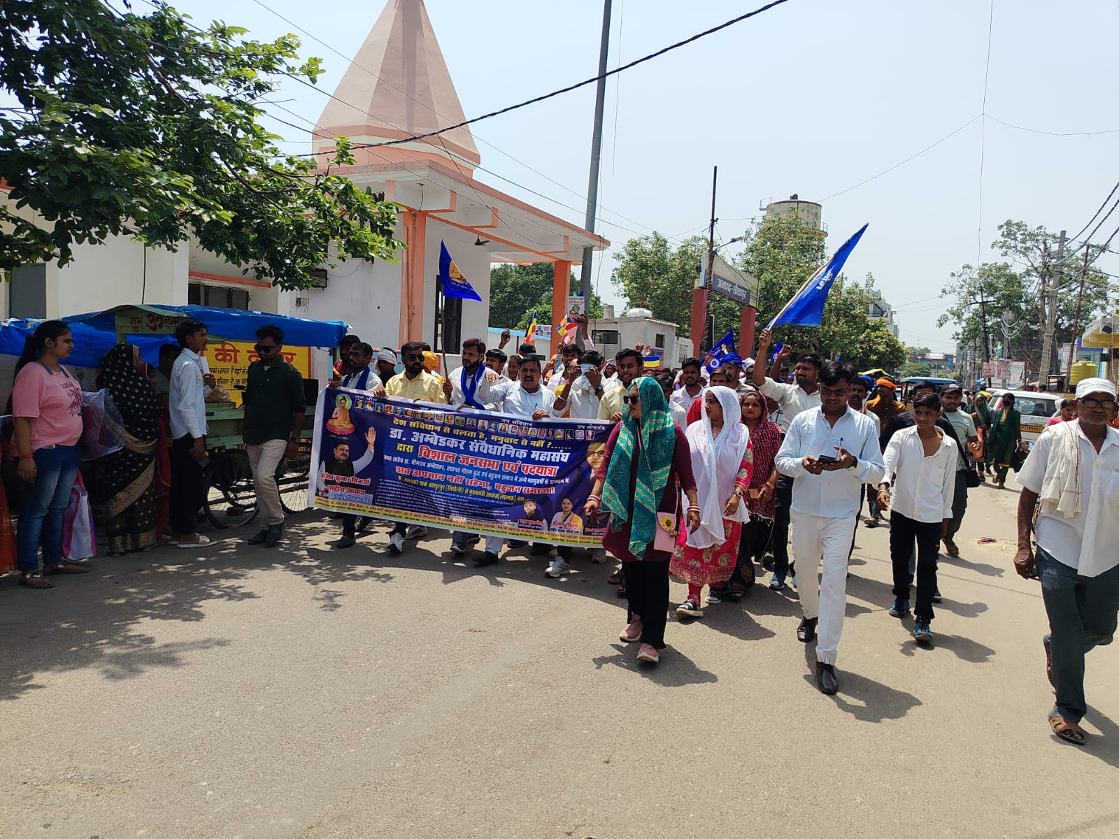 उप जिलाधिकारी सिधौली को सोपा गया ज्ञापन मांगों पर शीघ्र कार्रवाई की उठी मांग