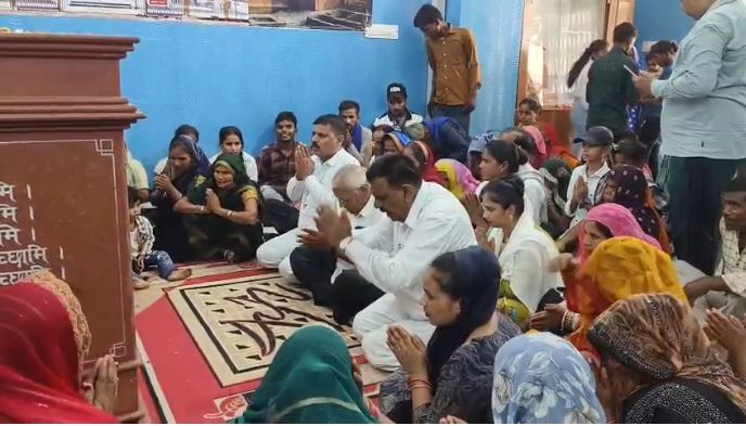 बाबा साहब की अस्थि कलश को वर्तमान स्थान से हटाने का विरोध, हजारों लोगों ने लिया संकल्प