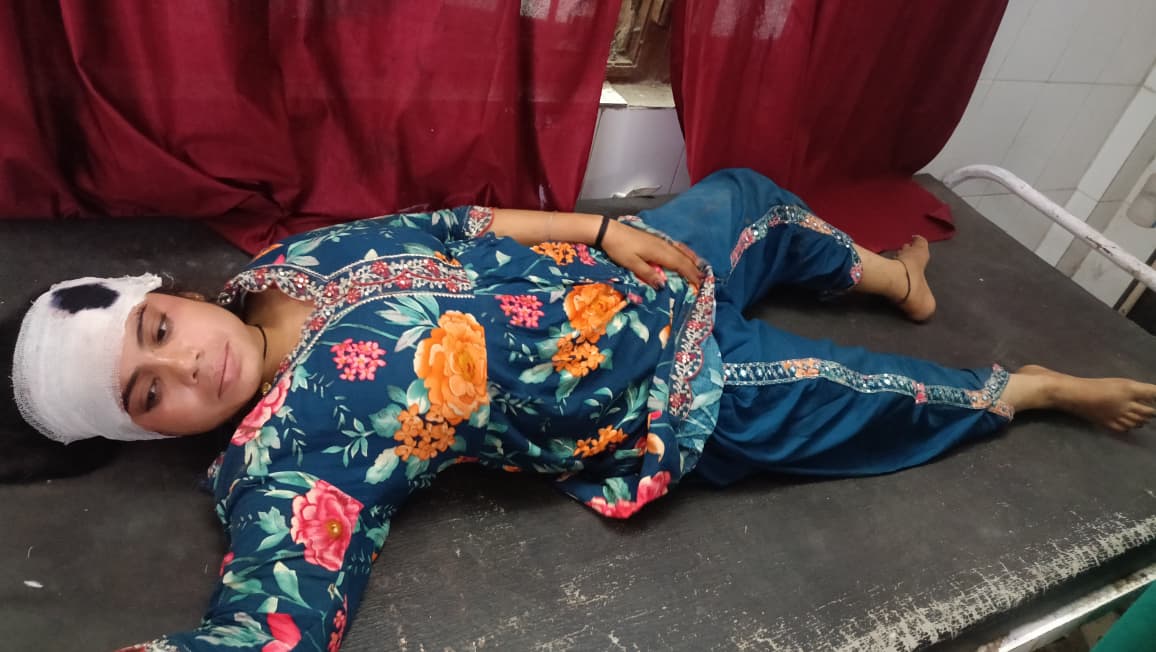 दो बाइकों की टक्कर में चार घायल, एक की हालत गंभीर, जिला अस्पताल रेफर