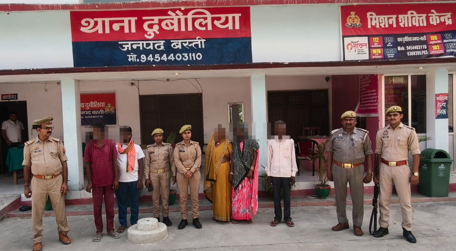थाना दुबौलिया पुलिस द्वारा 05 वारंटी को गिरफ्तार कर आवश्यक कार्यवाही पूर्ण कर मा0 न्यायालय रवाना किया गया ।          