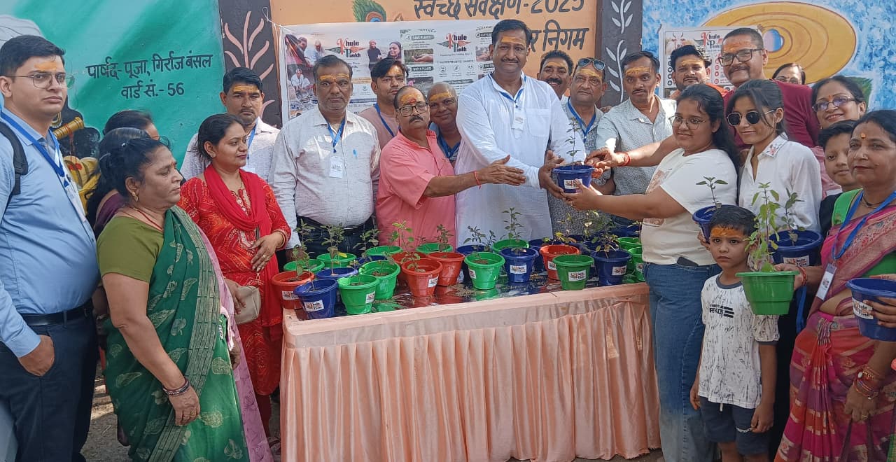 खुले पंख परिवार ने प्रथम गौ सेवा एवं शरबत वितरण कर दिया सेवा, संस्कार और पर्यावरण संरक्षण का संदेश