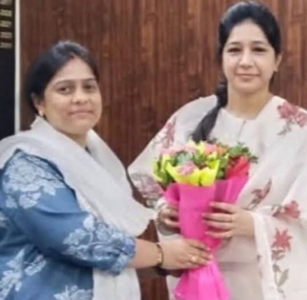 जौनपुर। उत्तर प्रदेश सरकार द्वारा भारतीय वन सेवा (आईएफएस) अधिकारियों के तबादले के बाद 2013 बैच की आईएफएस
