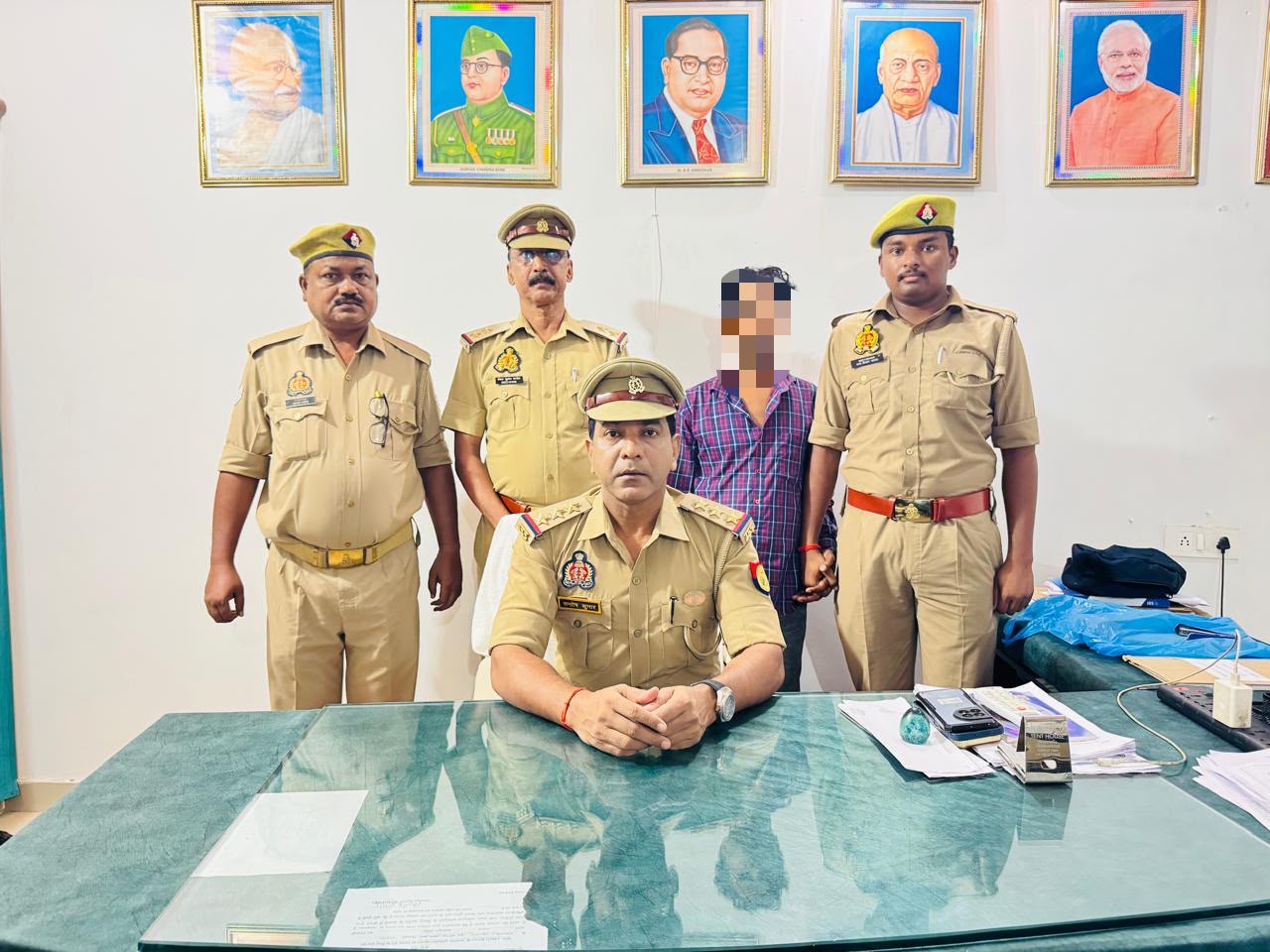 थाना कलवारी पुलिस द्वारा दुष्कर्म की घटना से संबंधित वांछित अभियुक्त को किया गया गिरफ्तार- 