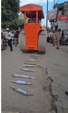 यातायात वाहनों के नियमों के उल्लंघन एवं 53 मॉडिफाइड साइलेंसर के विशेष अभियान