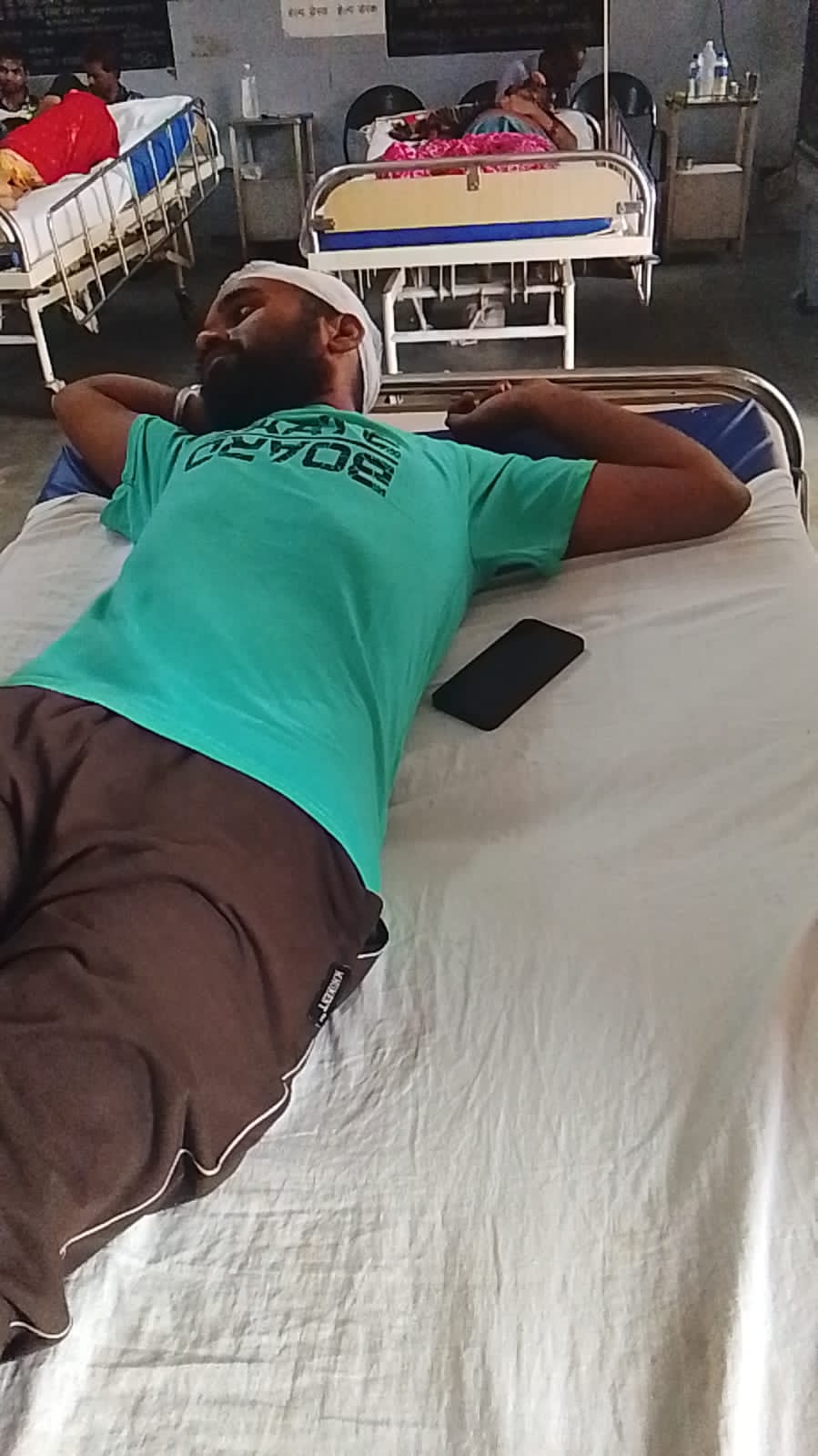 कानपुर देहात: FIR दर्ज होने के बाद भी धमकियां, पीड़िता ने SP से मांगी सुरक्षा व आरोपियों पर कार्यवाही    पीड़ित परिवार पर दबंग मुकदमा