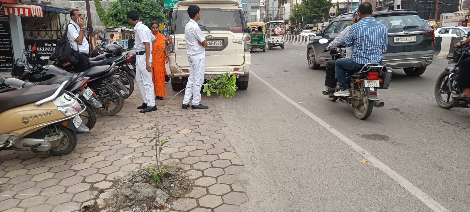 मोहद्दीपुर चौराहे पर जाम का झाम, मोर्चे पर एसपी ट्रैफिक फिर भी रेंगता रहा शहर