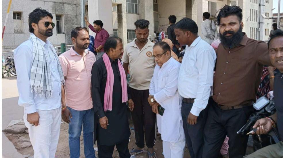 नाबालिग वाल्मीकि युवती की मौत पर सपा ने उठाए सवाल, निष्पक्ष जांच की मांग