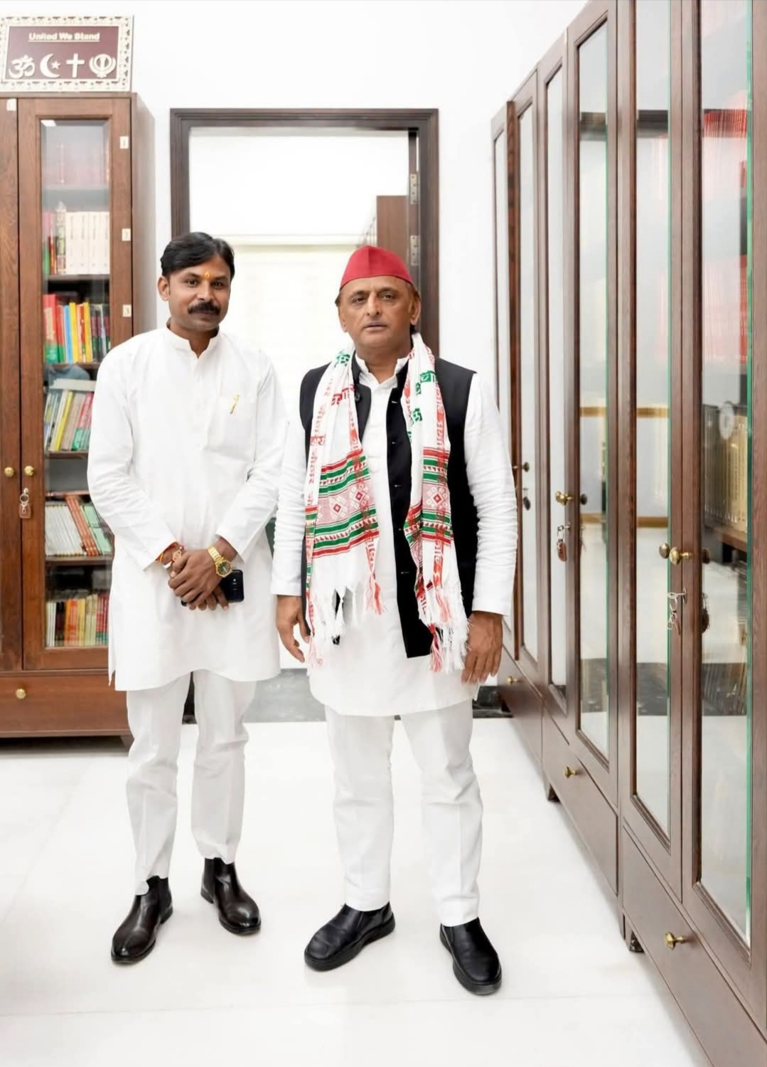 सपा मुखिया अखिलेश यादव ने अंशु पांडे से लिया शाहजहांपुर की सभी विधानसभा सीटों का फीडबैक