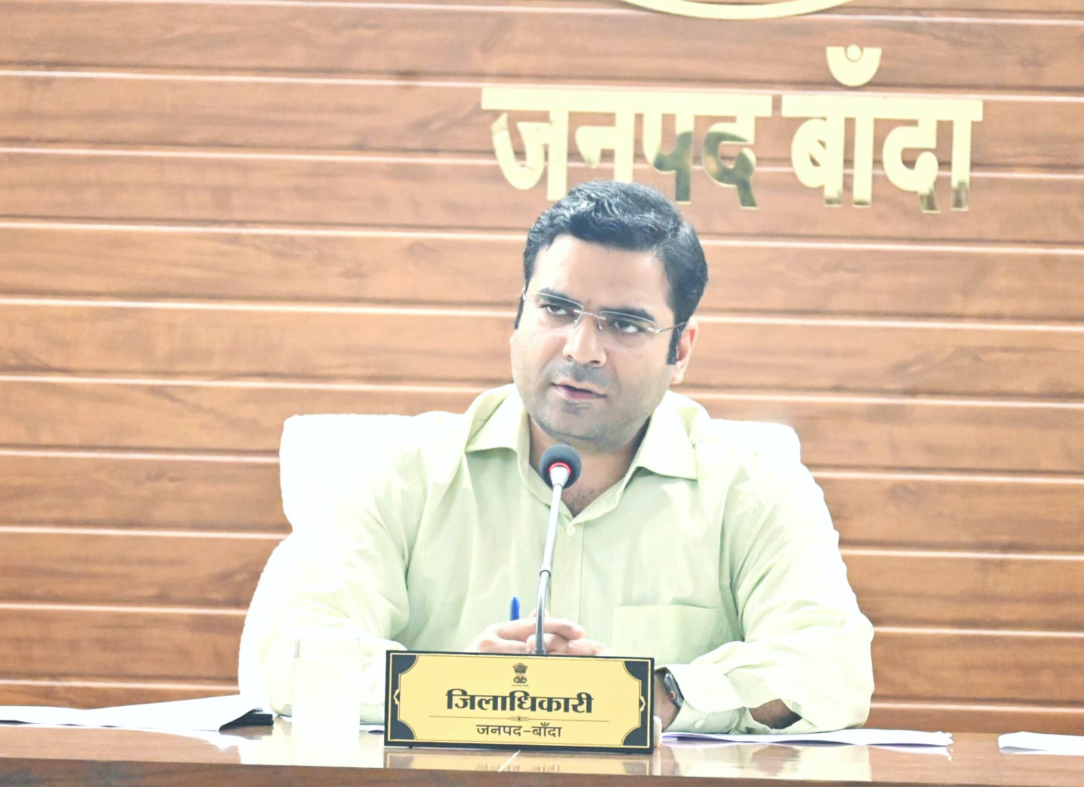 बाढ़-अतिवृष्टि के बीच प्रशासन ने कसी कमर, फसल क्षति के सर्वे से लेकर गौशालाओं की निगरानी तक सख्त निर्देश : डीएम अमित आसेरी       