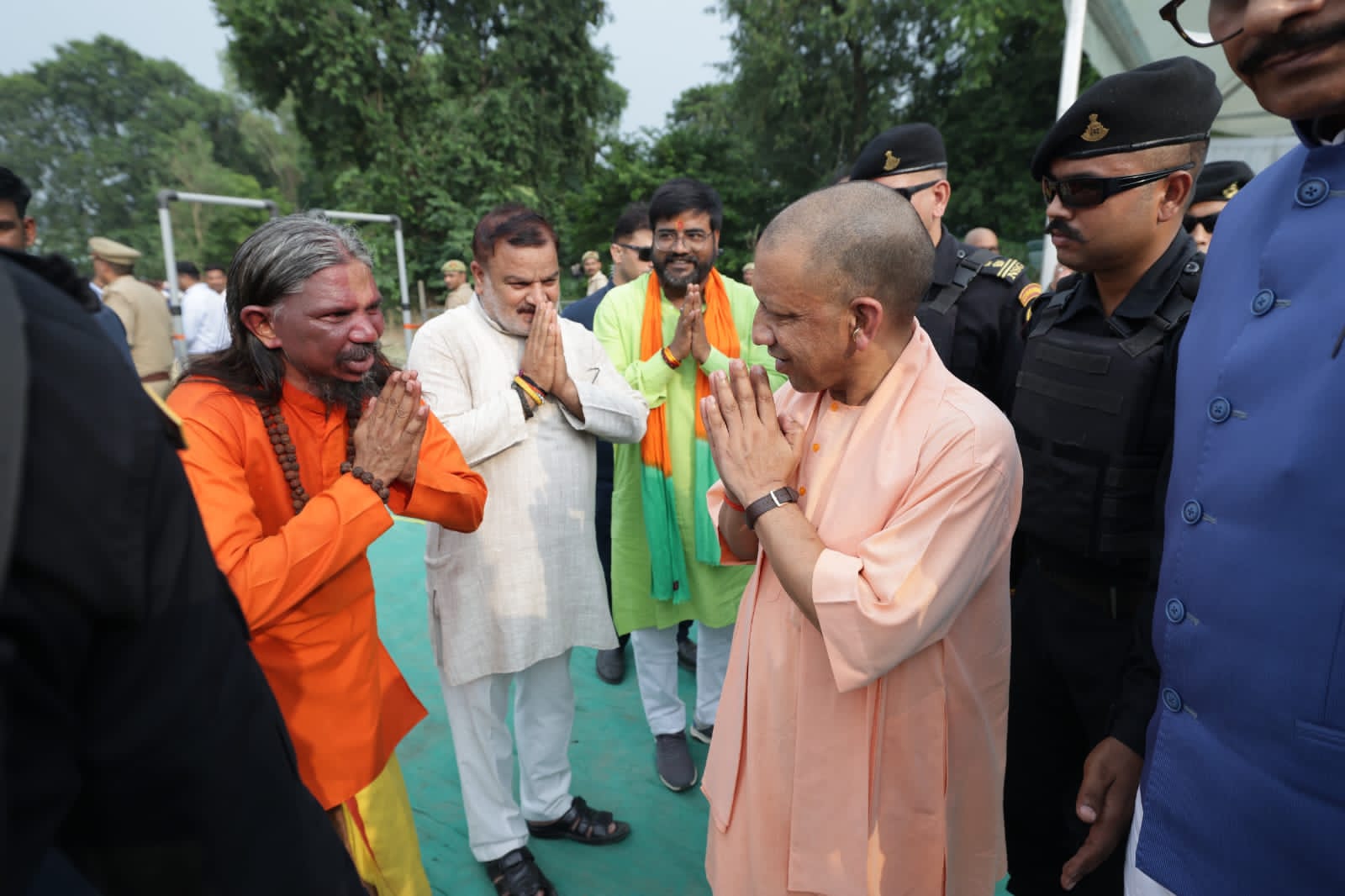 इटौंजा के हरदा में मुख्यमंत्री जी ने मंच से घोषणा की सरकार ने तत्काल बांध परियोजना के सर्वे के लिए संबंधित अधिकारियों