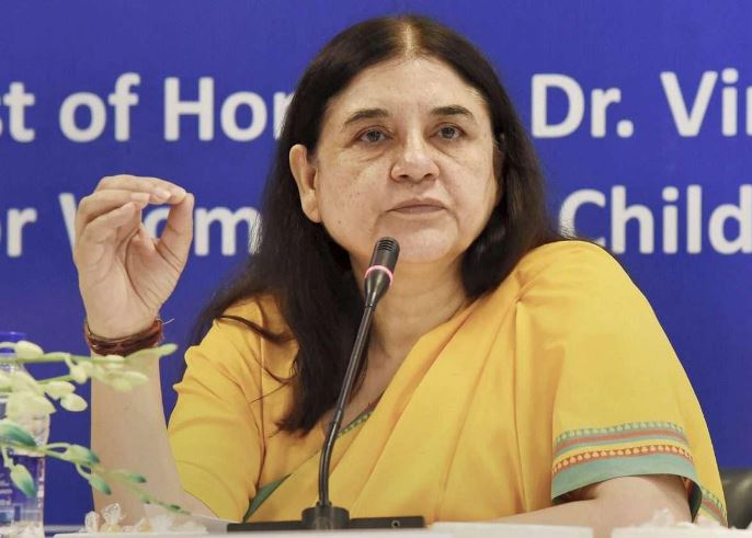 पशु परीक्षण के नए नियमों पर मेनका गांधी ने संतुलित दृष्टिकोण की जरूरत बताई