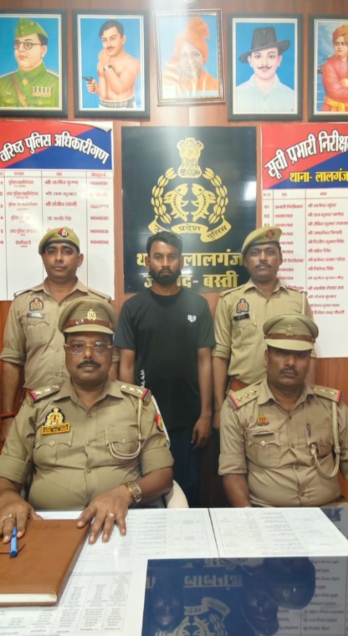 बस्ती थाना लालगंज पुलिस द्वारा पाक्सो एक्ट में वांछित अभियुक्त को किया गया गिरफ्तार-*