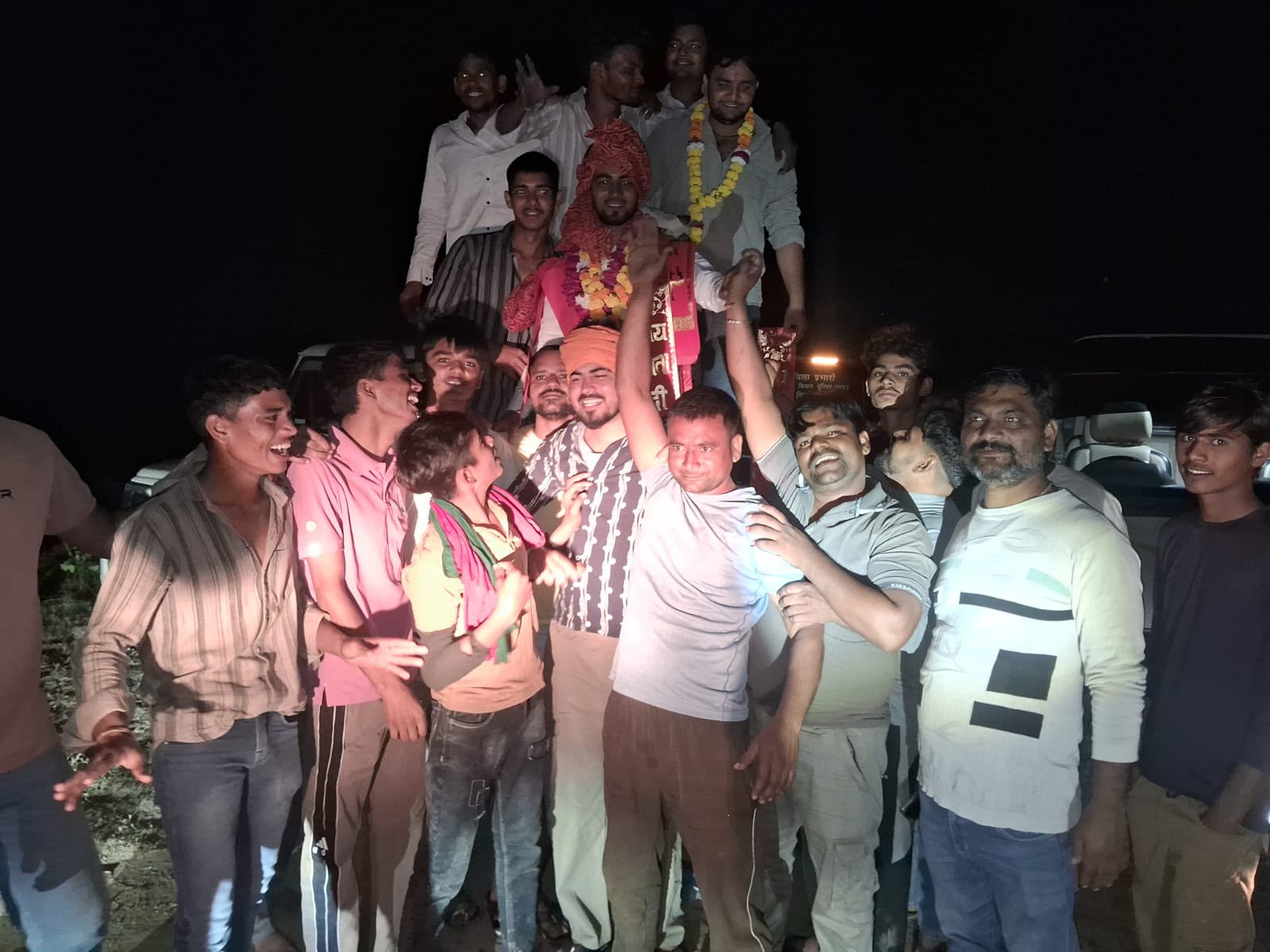 एत्मादपुर तहसील में ‘पिंक सम्पूर्ण समाधान दिवस’ व ‘मिशन शक्ति’ का आयोजन; उपजिलाधिकारी ने दिए मतदाता सूची में नाम जुड़वाने के निर्देश