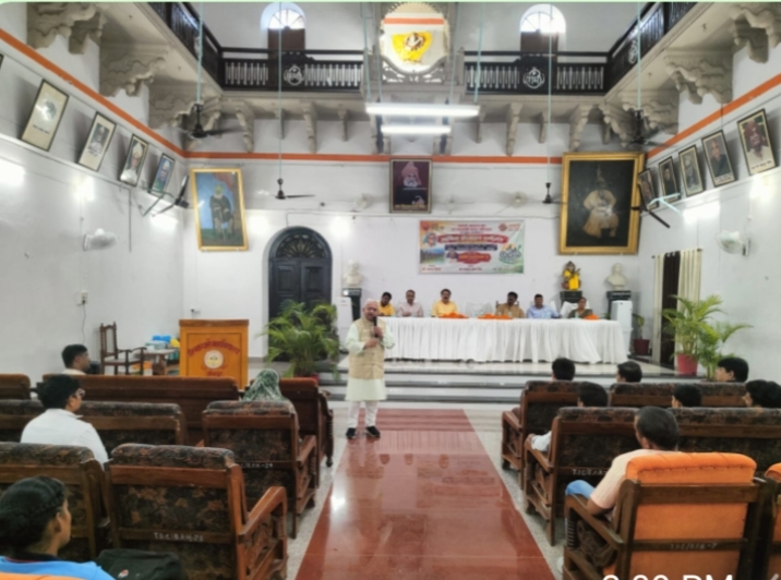 तिलकधारी महाविद्यालय, जौनपुर में उद्यमिता प्रोत्साहन सम्मेलन आयोजित  राष्ट्रीय चुनौतियों के समाधान के लिए उद्यमिता को बढ़ावा देना आवश्यक: कश्मीरी लाल
