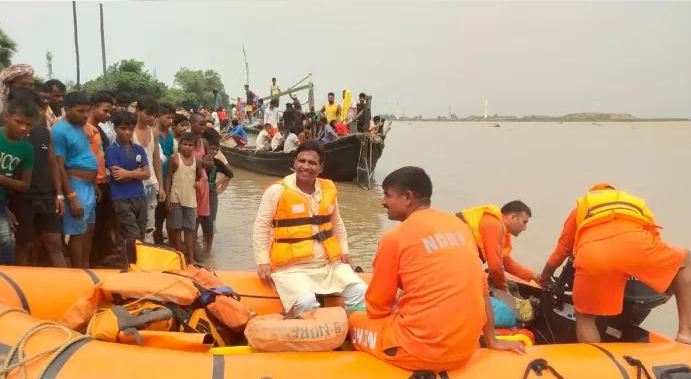 बिहार में नाव हादसा: कई परिवारों पर टूटा दुखों का पहाड़