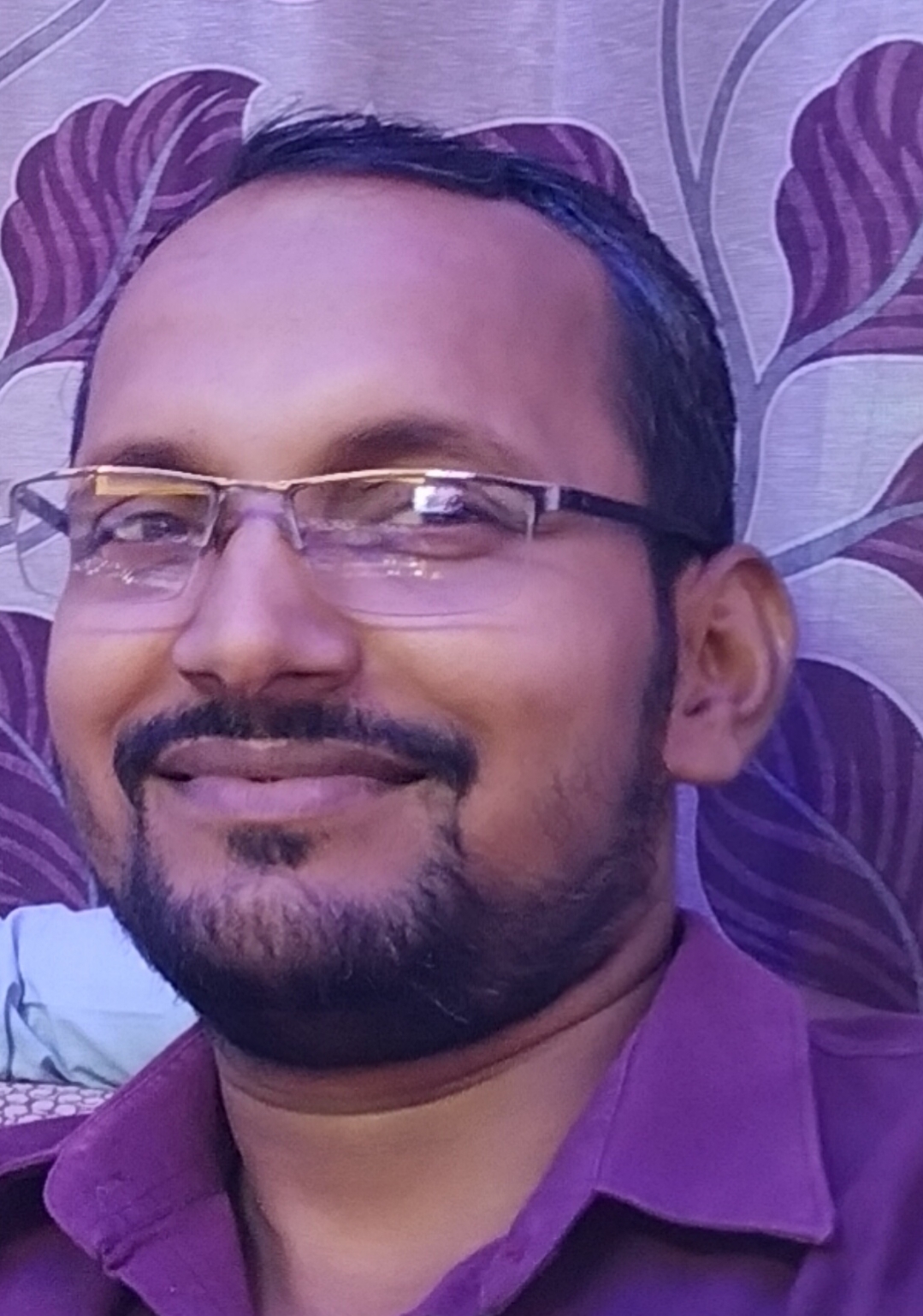 बांदा। जिला पशु अस्पताल में बाहर से दवाएं लिखे जाने और पर्चा बनवाने के नाम पर किसी से 10, किसी से पांच तो किसी