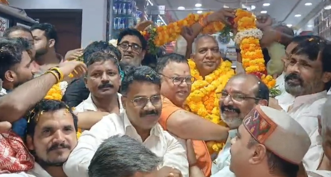 जौनपुर।* भारतीय जनता पार्टी केंद्रीय नेतृत्व द्वारा जौनपुर के लोकप्रिय भाजपा नेता पूर्व सांसद विद्यासागर सोनकर को राज्यसभा सांसद बनाए जाने के बाद जौनपुर में प्र