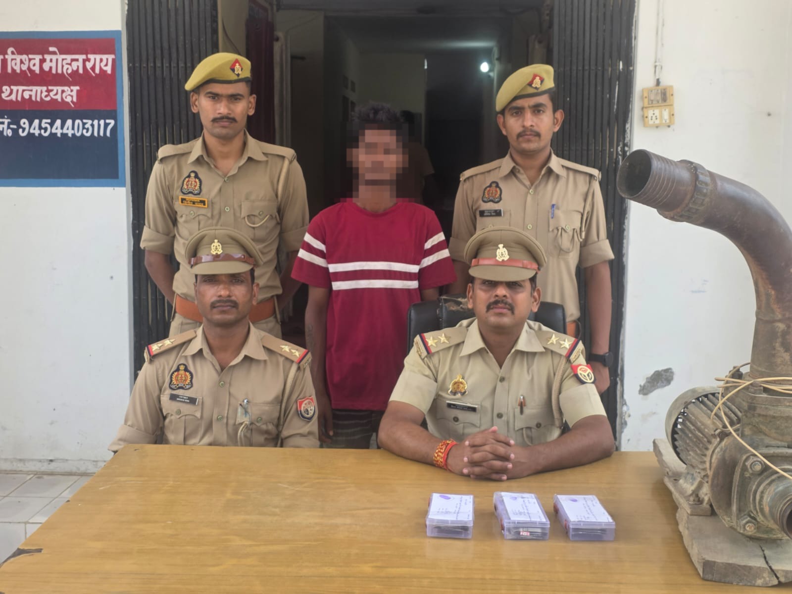 जनपद बस्ती**थाना मुण्डेरवा पुलिस द्वारा चोर को गिरफ्तार कर चोरी का 01 अदद विद्युत मोटर बरामद किया गया-*