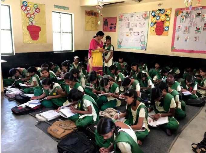 ग्रामीण शिक्षा और सार्वजनिक सुविधाओं में सुधार की जरूरत फिर चर्चा में