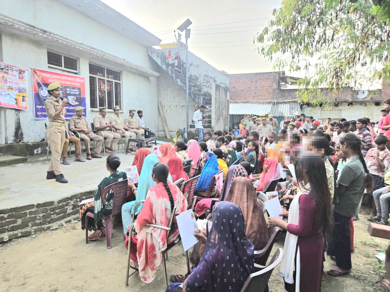 मिशन शक्ति के अंतर्गत छात्राओं एवं महिलाओं को सुरक्षा, सम्मान के प्रति किया जा रहा जागरूक