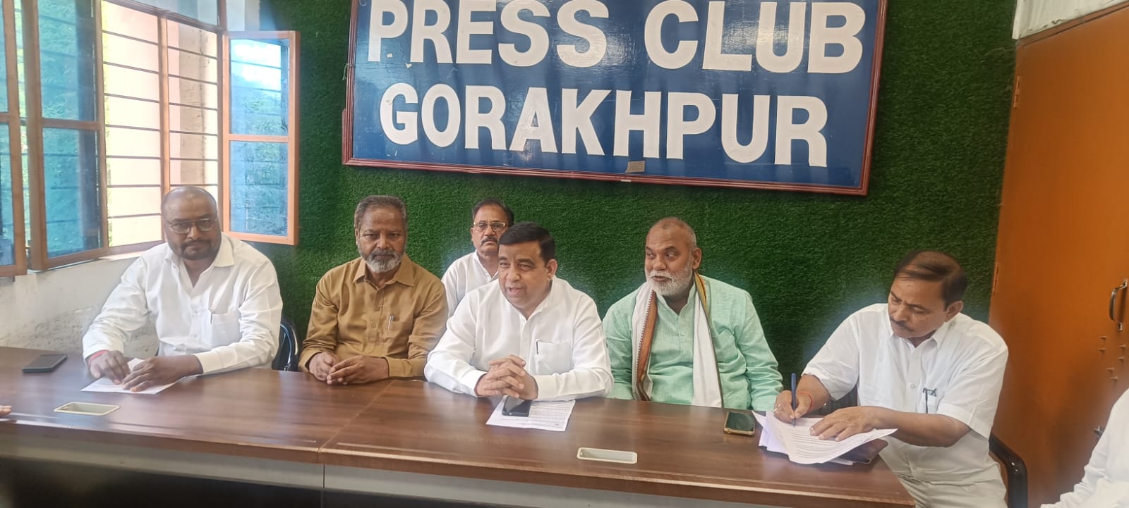 वोट बचाओ-देश बचाओ’ अभियान के तहत 25 अक्टूबर से 25 नवंबर तक चलेगा चौपाल कार्यक्रम